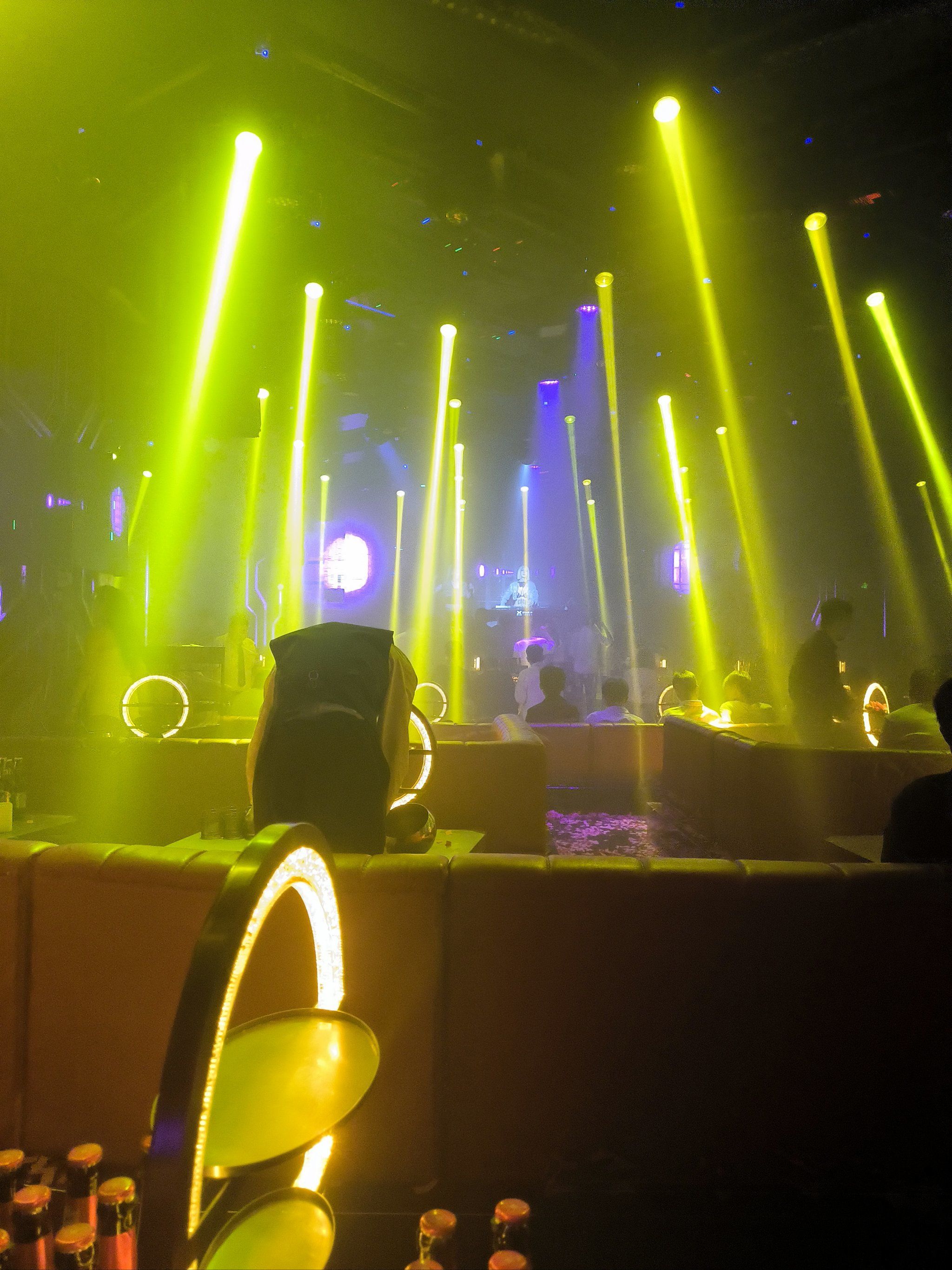 沧州商务ktv周末热门，有没有优惠活动？-沧县ktv预定